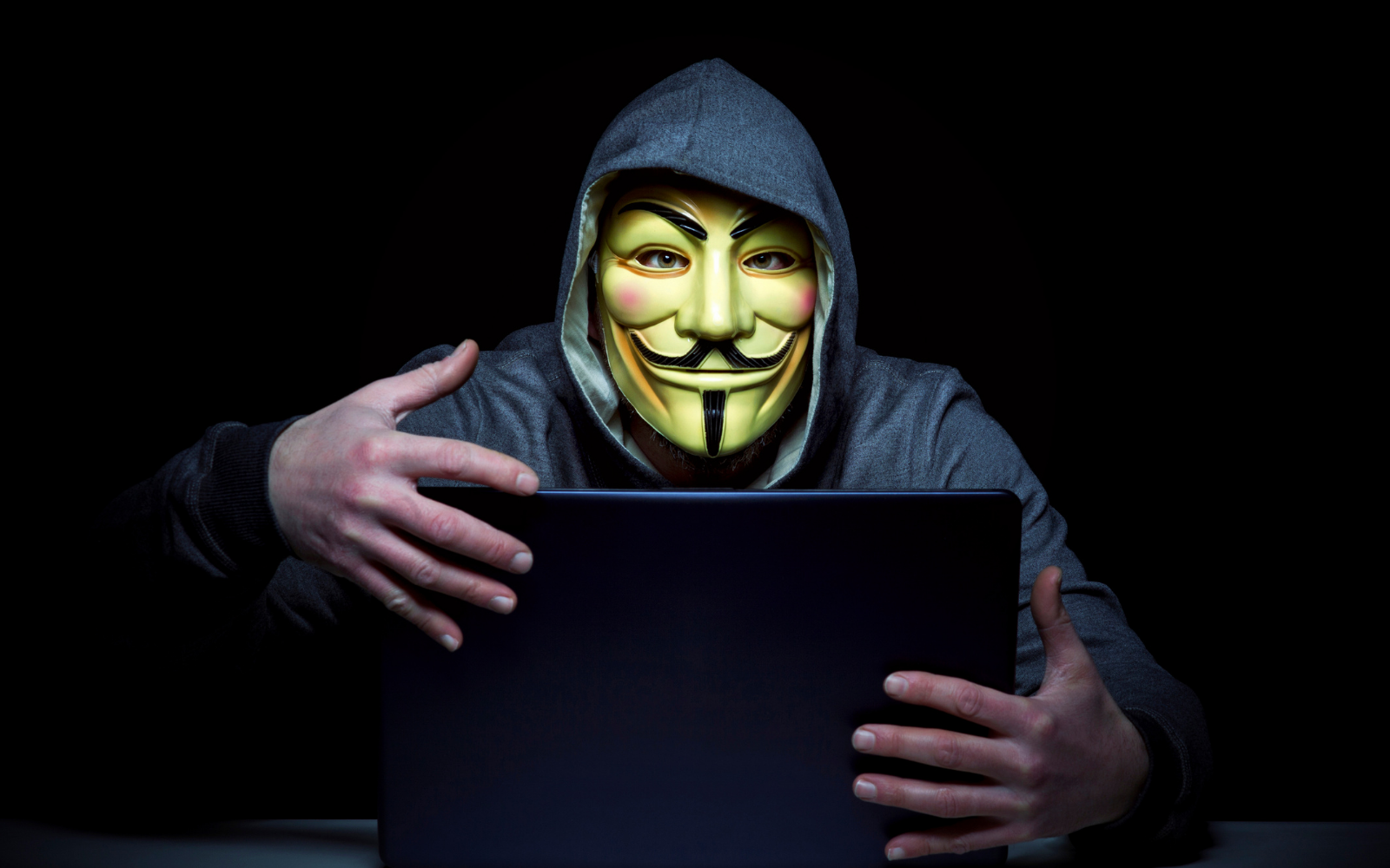 Protect Your Endpoint Devices from Cyberattacks by SonicWALL End Point Security