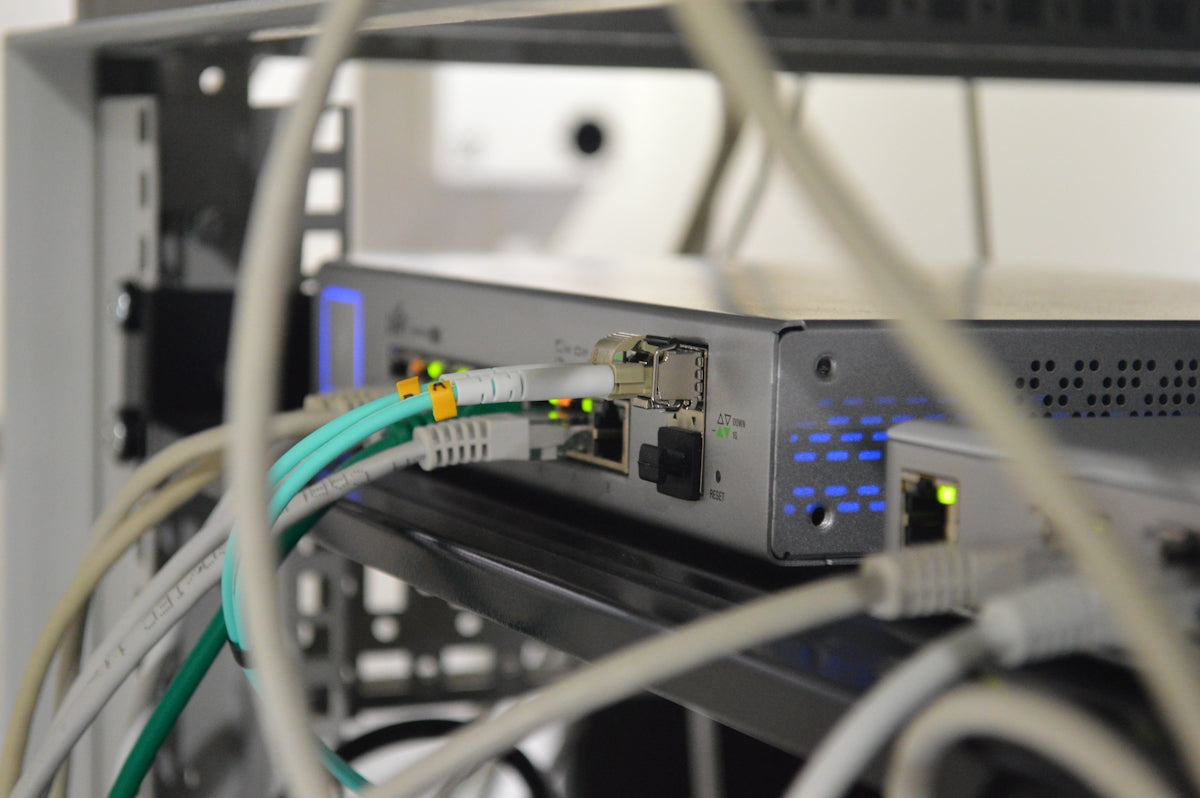 Why More Companies Are Turning to Video Surveillance-as-a-Service - Vnetwork