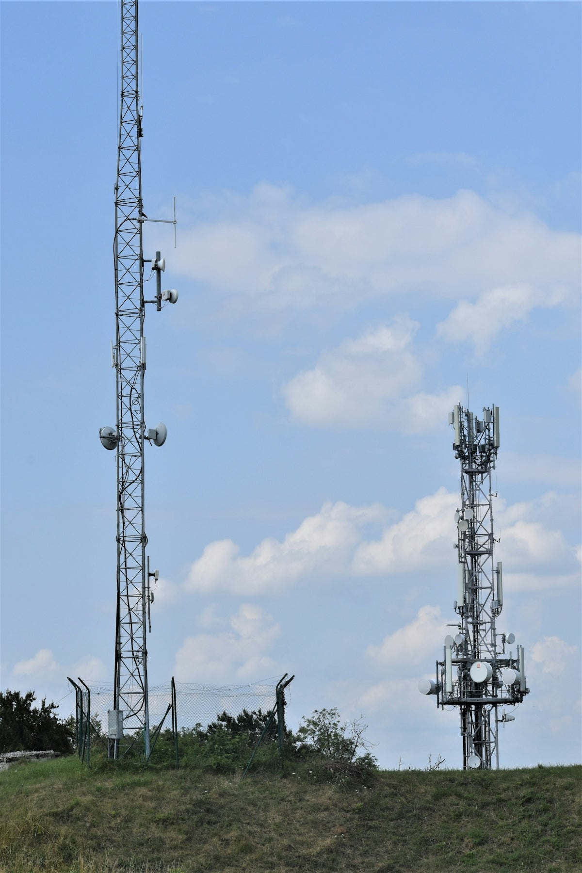 How Video Surveillance-as-a-Service Enhances Security and Privacy - Vnetwork